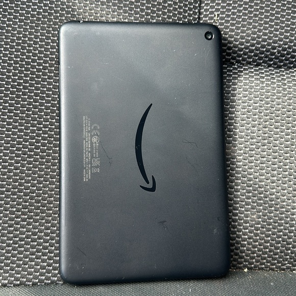 Amazon Fire Tablet 7 - Picture 2 of 2